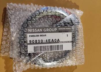 NISSAN QASHQAI J11 ZNACZEK tył EMBLEMAT 908904EA0A na klapę