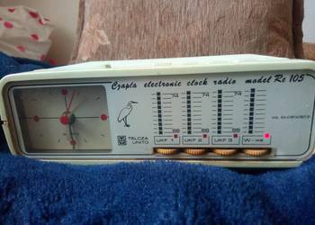 Radiobudzik Telcza Unitra Czapla model Re 105