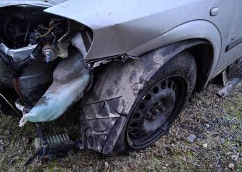 Opel astra g2 na części lub w całości