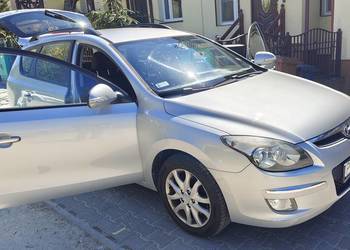 HYUNDAI I 30 KOMBI 2.0 + LPG