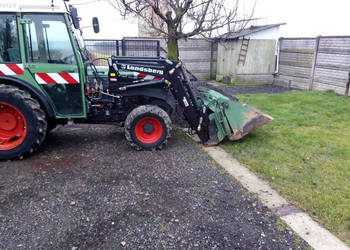 Cagnik sadowniczy Fendt250v 92Ładowacz czołowy z hydropakiem
