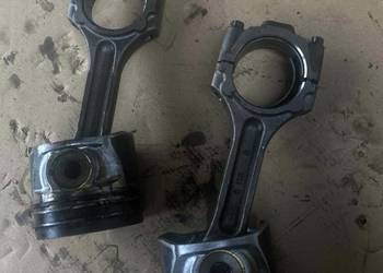 Hyundai Tucson 2.0 CRDI 140 tłok z korbowodem