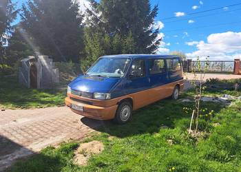 Volkswagen Caravelle T4 Long 9-os. 2.5 disel – Webasto – Hak