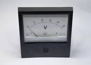 Woltomierz tablicowy 25V MER-72TM era