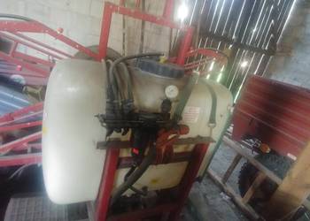Sprzedam opryskiwacz polowy zawieszany Dziekan P-146