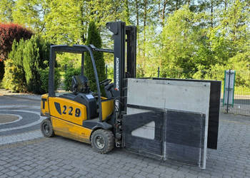 wózek czołowy Jungheinrich EFG 320 Wózek widłowy Jungheinrich EFG 320 / ch…