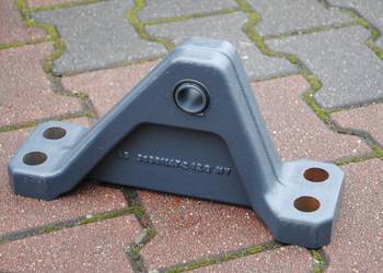 Ramie reakcyjne motoreduktora. Uchwyt, mocowanie