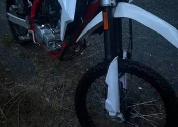 Swm rs 125 r