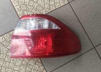 Mazda 626 HB 2000 2001 lampa tył prawa