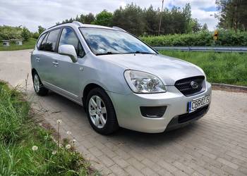 Kia Carens Kia Carens III 2.0 CRDi 140 km • 6-biegów • Rodzinny Minivan