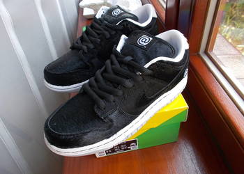 (Eur r 40) Nike SB Dunk Low Medicom Toy Bearbrick CZ5127-001