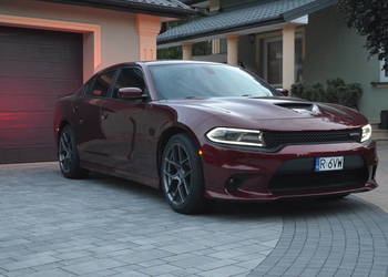 Dodge Charger RT 5.7 HEMI niski przebieg  Doinwestowany
