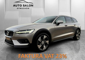 Volvo V60 Cross Country CROSS COUNTRY skóra nawi FUL LED masaze grzane fot…