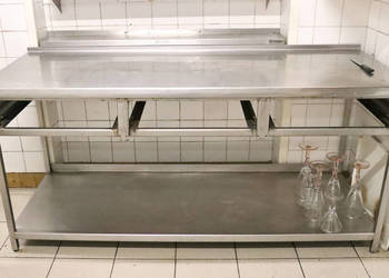 Masywny stół roboczy gastronomiczny 190 x 70 cm - z półką