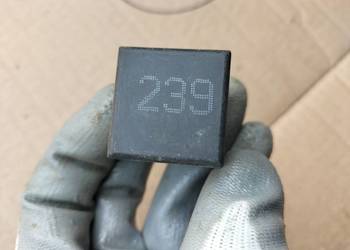 PRZEKAŹNIK SKODA AUDI VW 239 445955529A