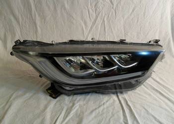 Reflektor Przód strona prawa Toyota Yaris Cross B01720008