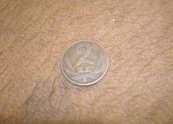 Sprzedam monetę 2 złote z roku 1977 używana