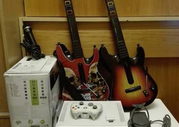 Zestaw konsola Xbox 360 + pad + 2 gitary + kolekcja 40 gier