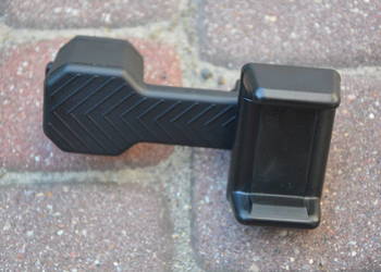 Sprzedam uchwyt na telefon you clip Dacia Duster