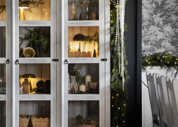 Stylowa witryna drewniana VIT 08