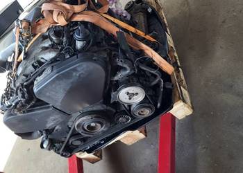 Silnik komolet Audi A8 3.3d