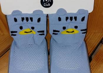 Skarpetki z gumową podeszwą - rozmiar 21