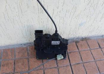 ZAMEK DRZWI PRAWY PRZÓD 6 PIN OPEL CORSA D 13258274