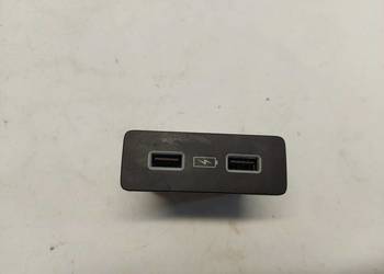 Honda HR-V III eHEV, 2022r GNIAZDO PORT USB 8A350-T20-A010