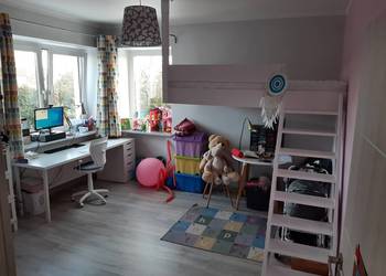 Łóżko na antresoli 120x200 cm lite drewno