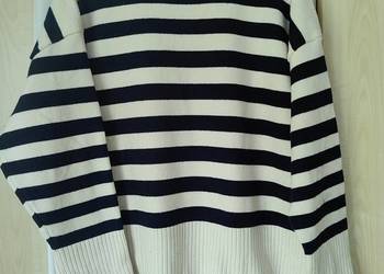 Sweter kremowy w paski oversize  Zara