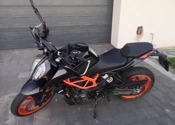 KTM Duke 2022 LED 125 cm3 kat. B Polski salon zamiana