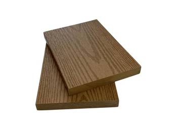 Sztacheta kompozytowa pełna 110x16( struktura drewna)