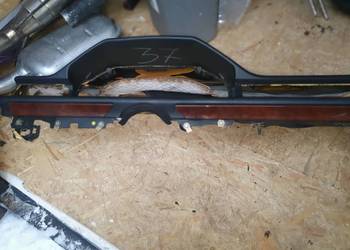 Deska rozdzielcza w124 + airbag + dół deski