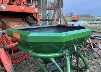 Rozsiewacz amazone 800kg