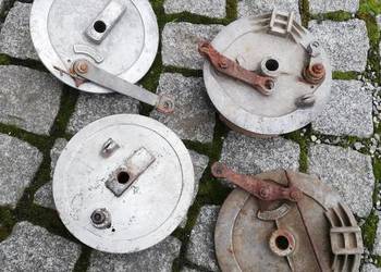 Jawa CZ DEKLE KOŁA Szczękotrzymacze