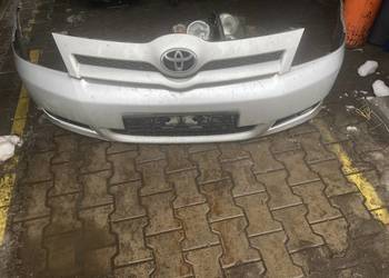 Zderzak Toyota Corolla verso 2005 rok