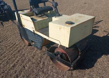 Walec drogowy do trawnika