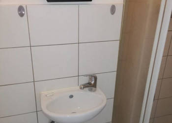 Kawalerka (18 m) Bałuty, C.O. z sieci miejskiej. Własność z KW.