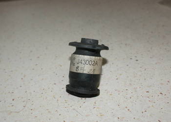 Silentblock wahacza przód L/P (dół z przodu,) MAZDA 323 III