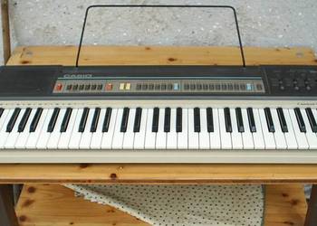 Starożytne Casio Casiotone CT-605, rocznik 1983