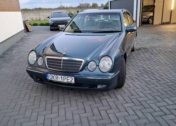 Mercedes W 210