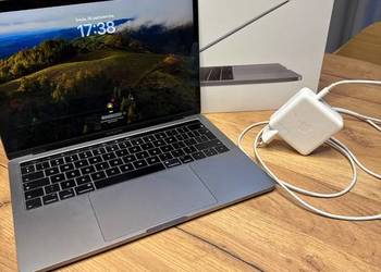 Apple MacBook Pro 13 i5 16GB RAM 128GB SSD Touch Bar