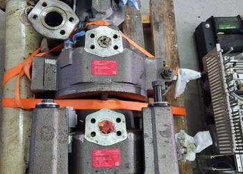 Zespół pomp hydraulicznych z wtryskarki Arburg 420C 1000-350/150
