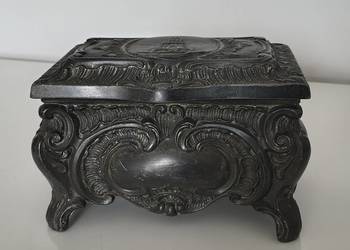 Szkatułka antyk sygnowana