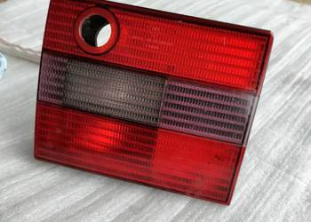 PASSAT B4 LAMPA TYŁ TYLNA PRAWA KLAPA