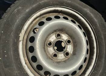 Komplet Opony zimowe z felgami 215/65r16 wolksvagen