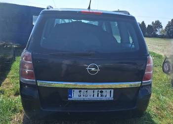 Samochód Opel Zafira B 1.9D 120km  CZĘŚCI