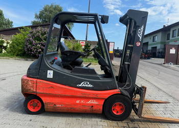wózek widłowy elektryczny LINDE E30 wolny skok przesuw boczny 3000kg