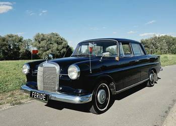 Mercedes 190C W110 Skrzydlak