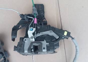 Mercedes E-Klasa W213 zamek drzwi lewy przód.